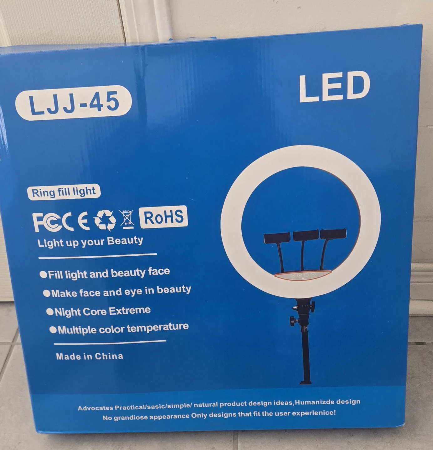 Brand new LED Ring Light 18" large with Tripod
