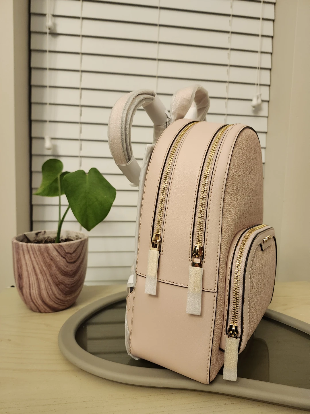 Brand New MK Jaycee Medium Backpack - photo 2