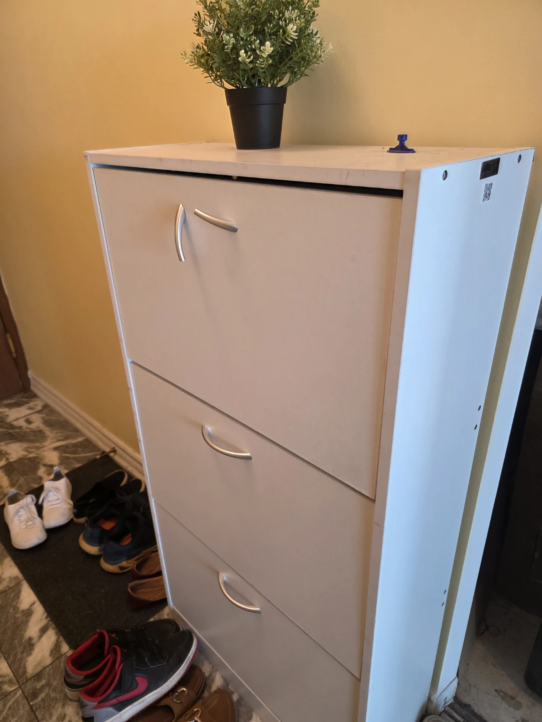 White 3-Drawer Shoe Cabinet - photo 3