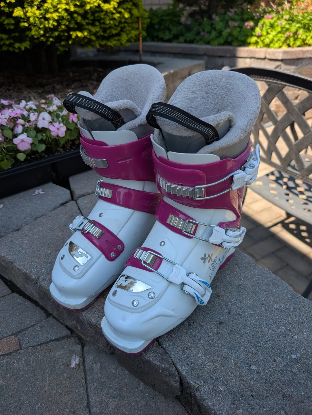 Nordica Little Belle Ski Boots - girls size 24-25 - photo 2