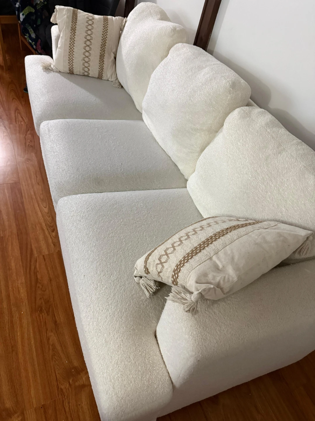 White Boucle Sofa with Cushions - photo 3