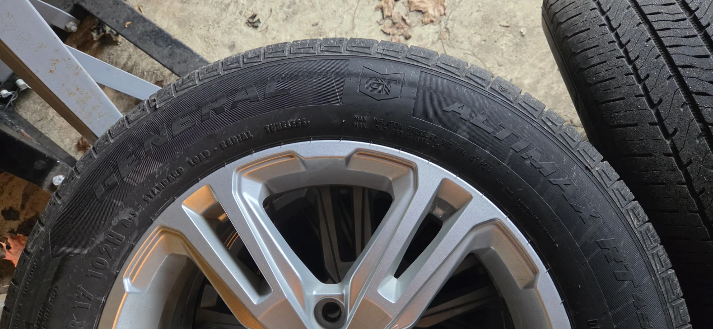 Rims and all season tires 225/65/r17  5x115 - photo 2