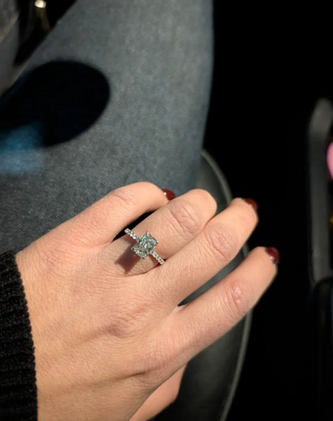 Insanely sparkly 1.5 carat radiant cut lab diamond - photo 5