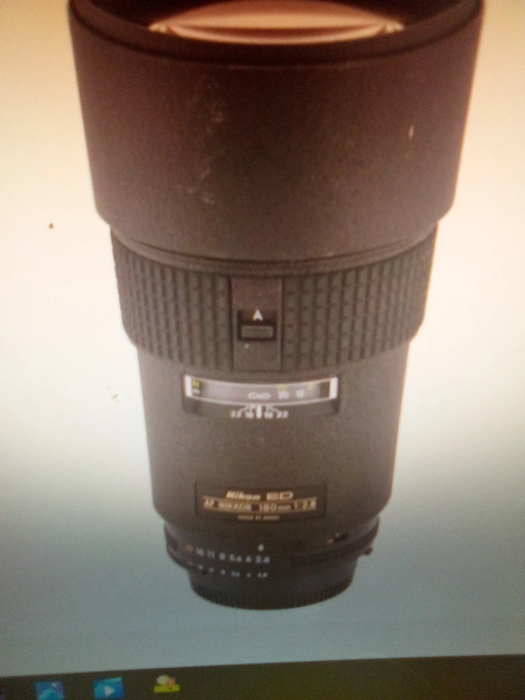 Nikon AF Nikkor ED 180mm 1:2.8 Lens - photo 2