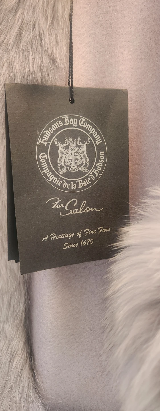 Hudson's Bay Company 100% Cashmere Cape with Fox Trim - photo 3