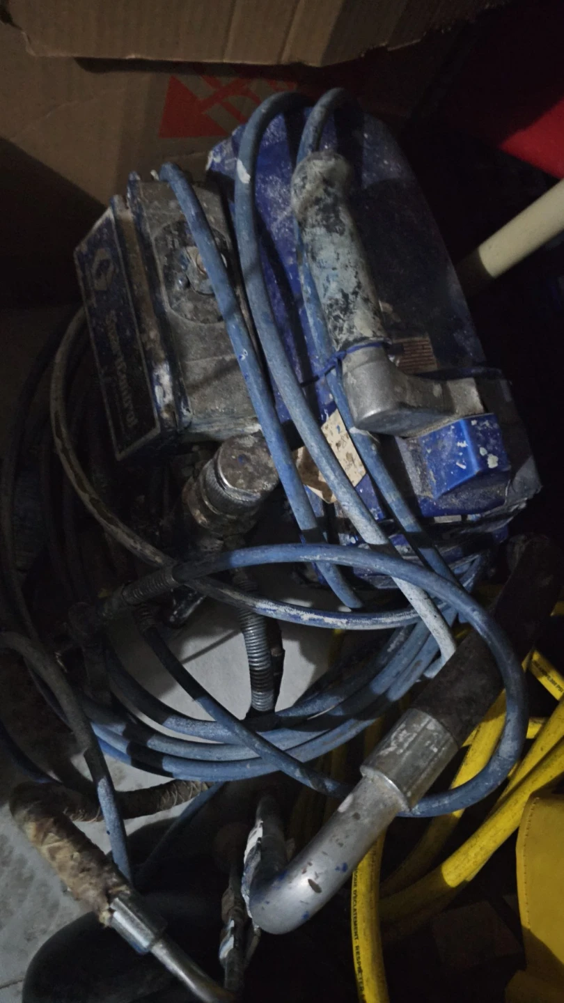 Graco Ultra Max II 490 Airless Sprayer - photo 2