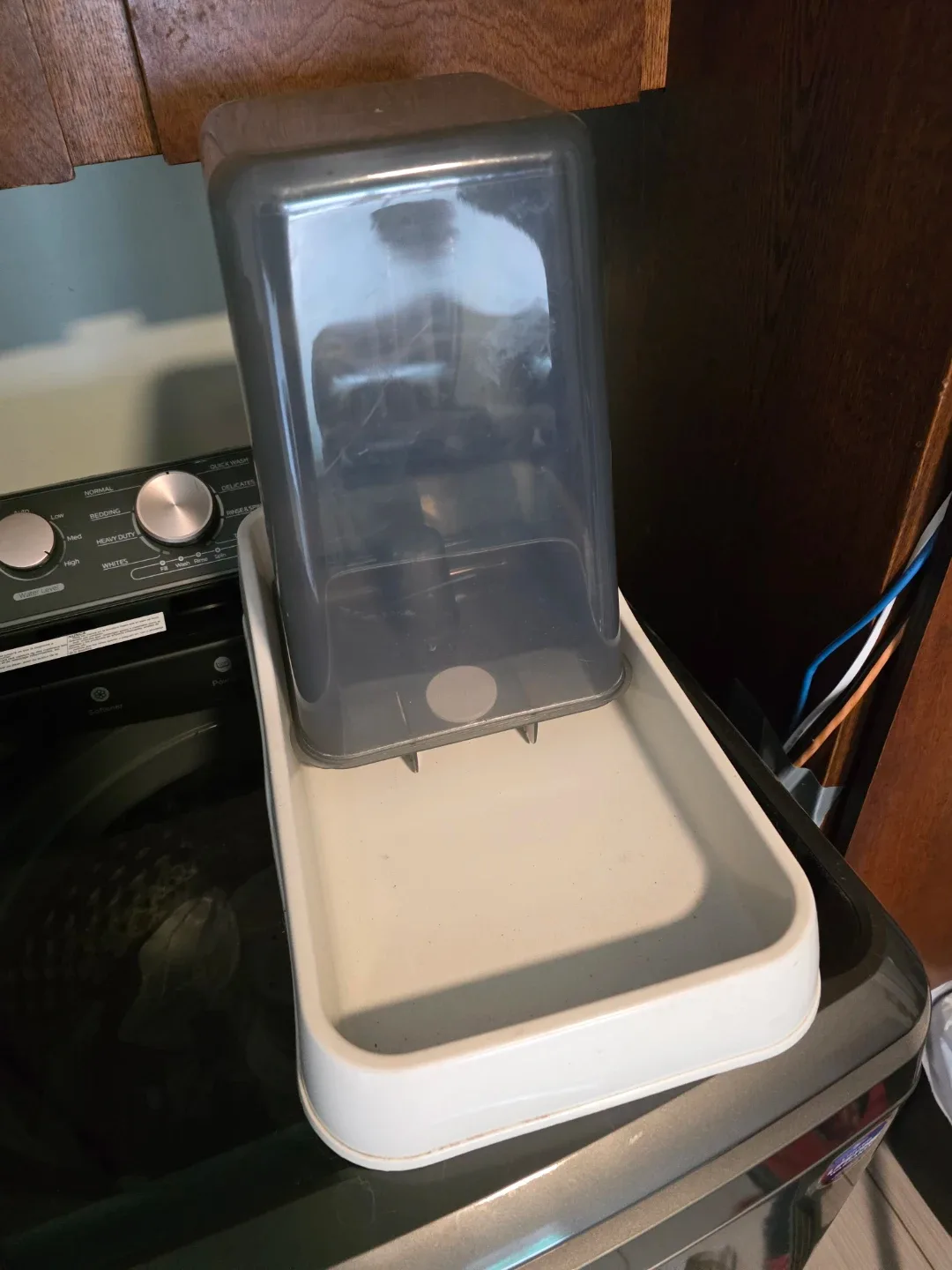 Pet self flow water dish