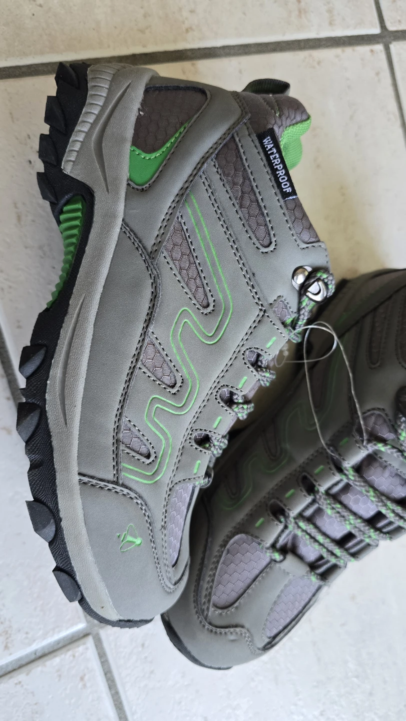 NEW Waterproof Hiking shoes - Youth Size 4.5 - photo 3