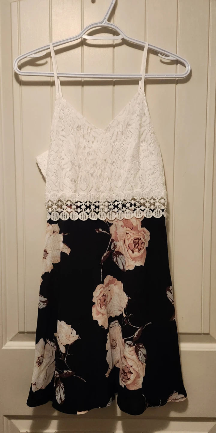 Floral Print Dress with Lace Top