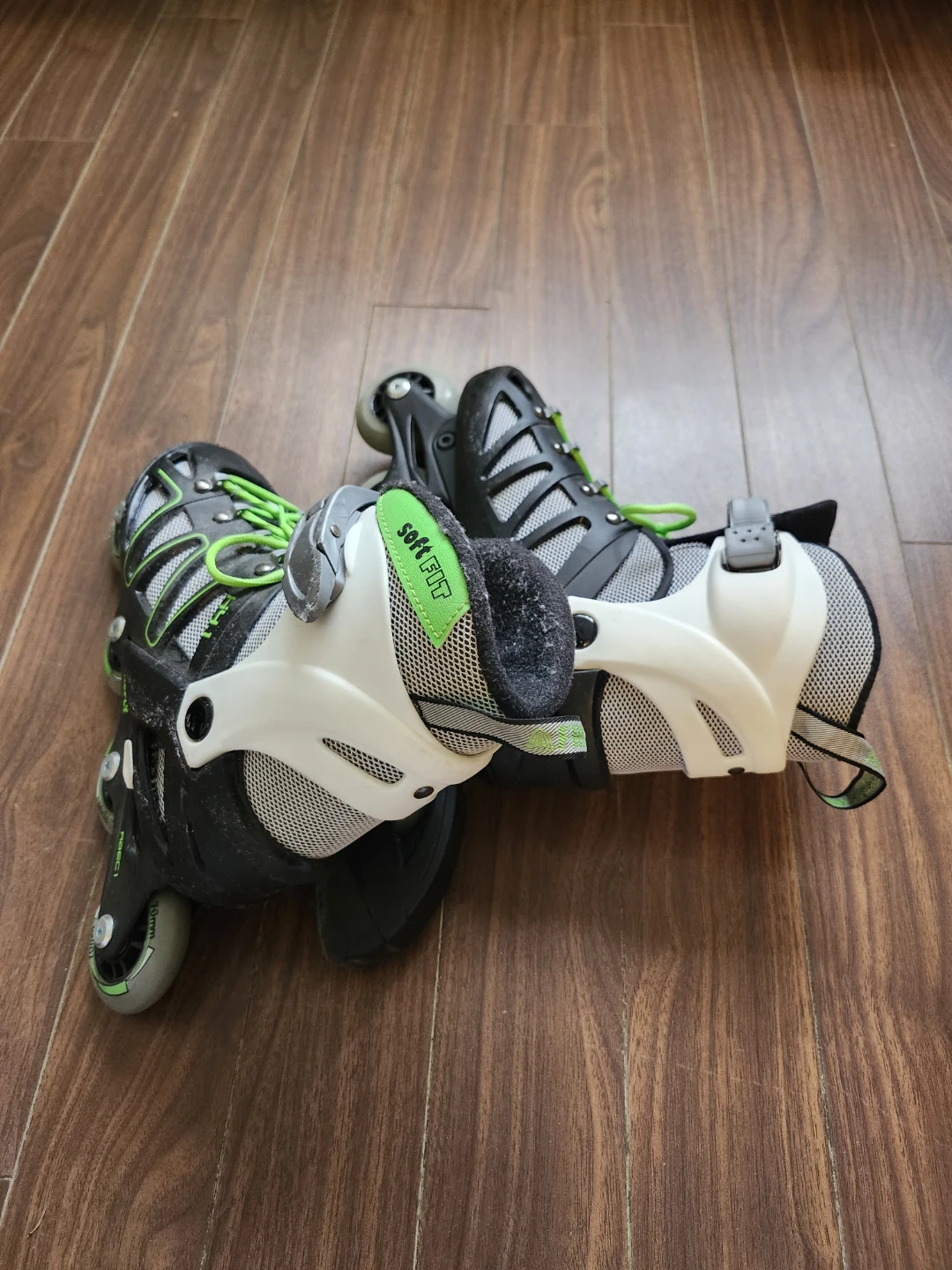 Firefly Inline Skates