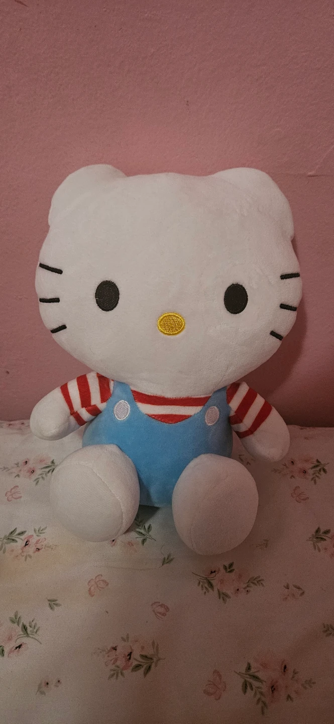 Hello Kitty Plushie