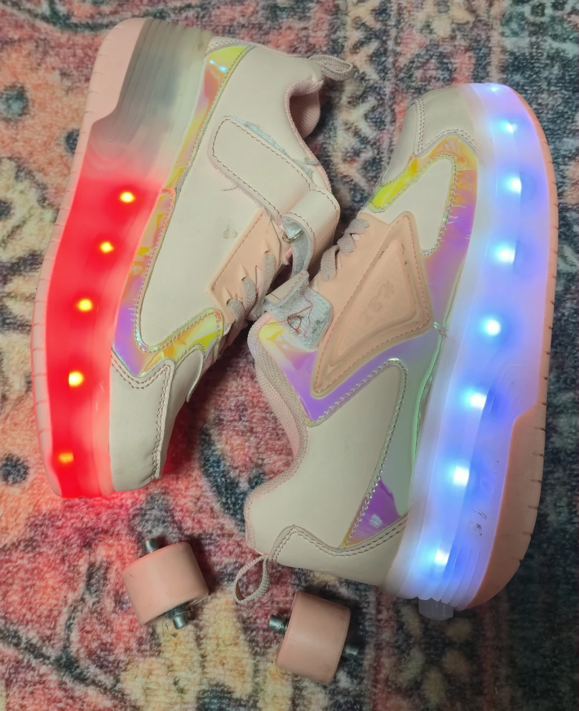Roller Shoes with light size 34 - photo 2