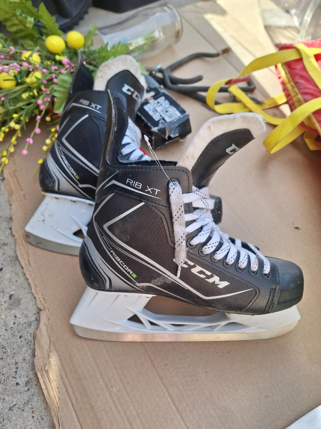 CCM Rib XT Hockey Skates man - Size 9