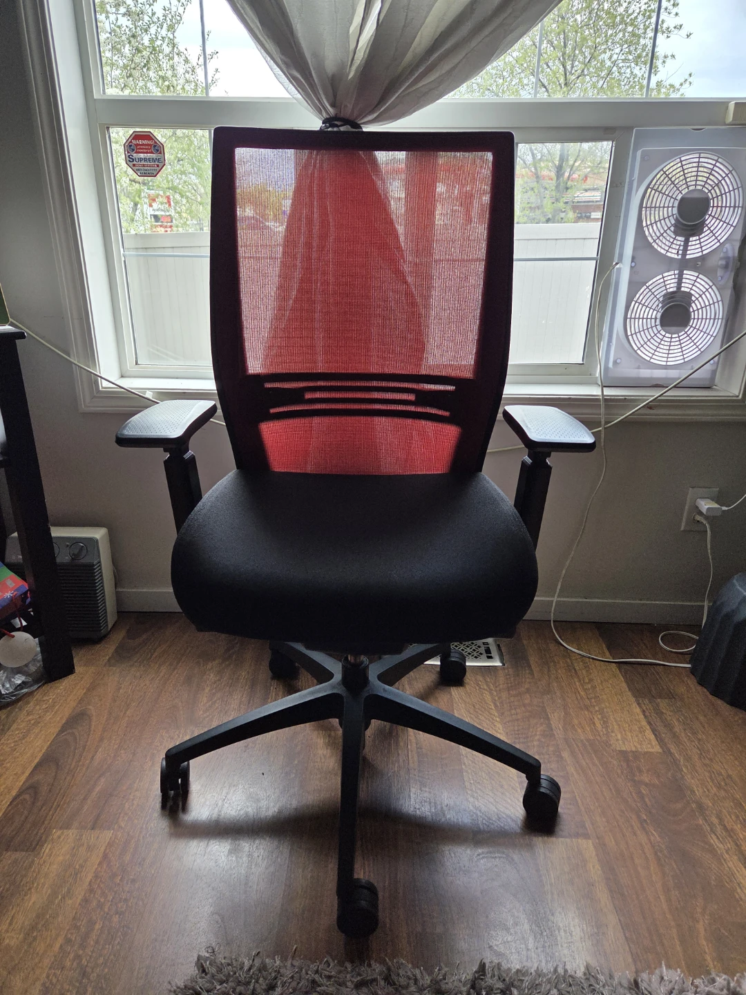 Ergonomic Mesh Office Chair - Red/Black
