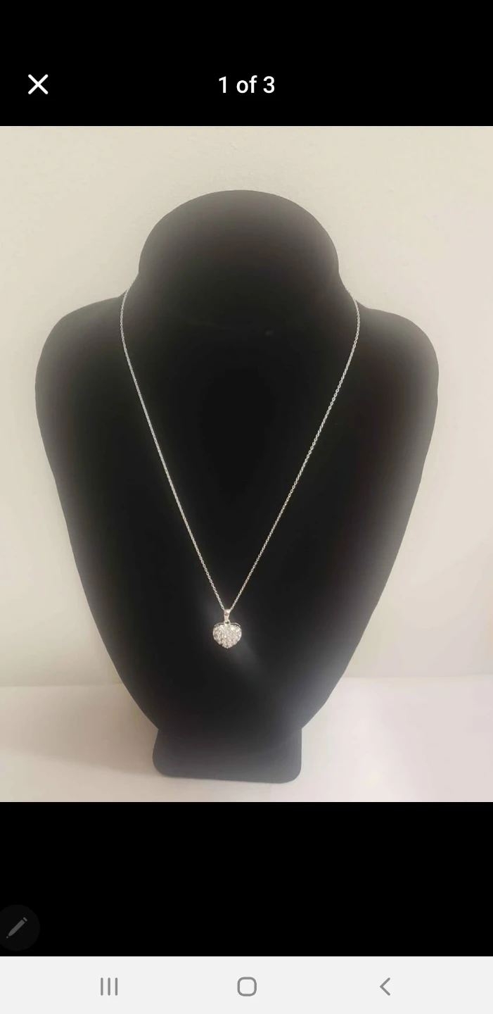 Like new Beautiful w Shiny Sterling Silver Heart Necklace - photo 3