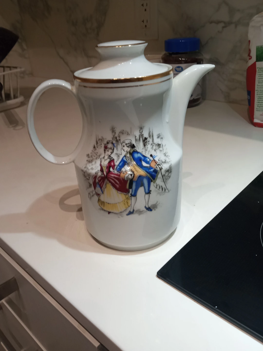 White Porcelain Coffee Pot with Romantic Scene Design