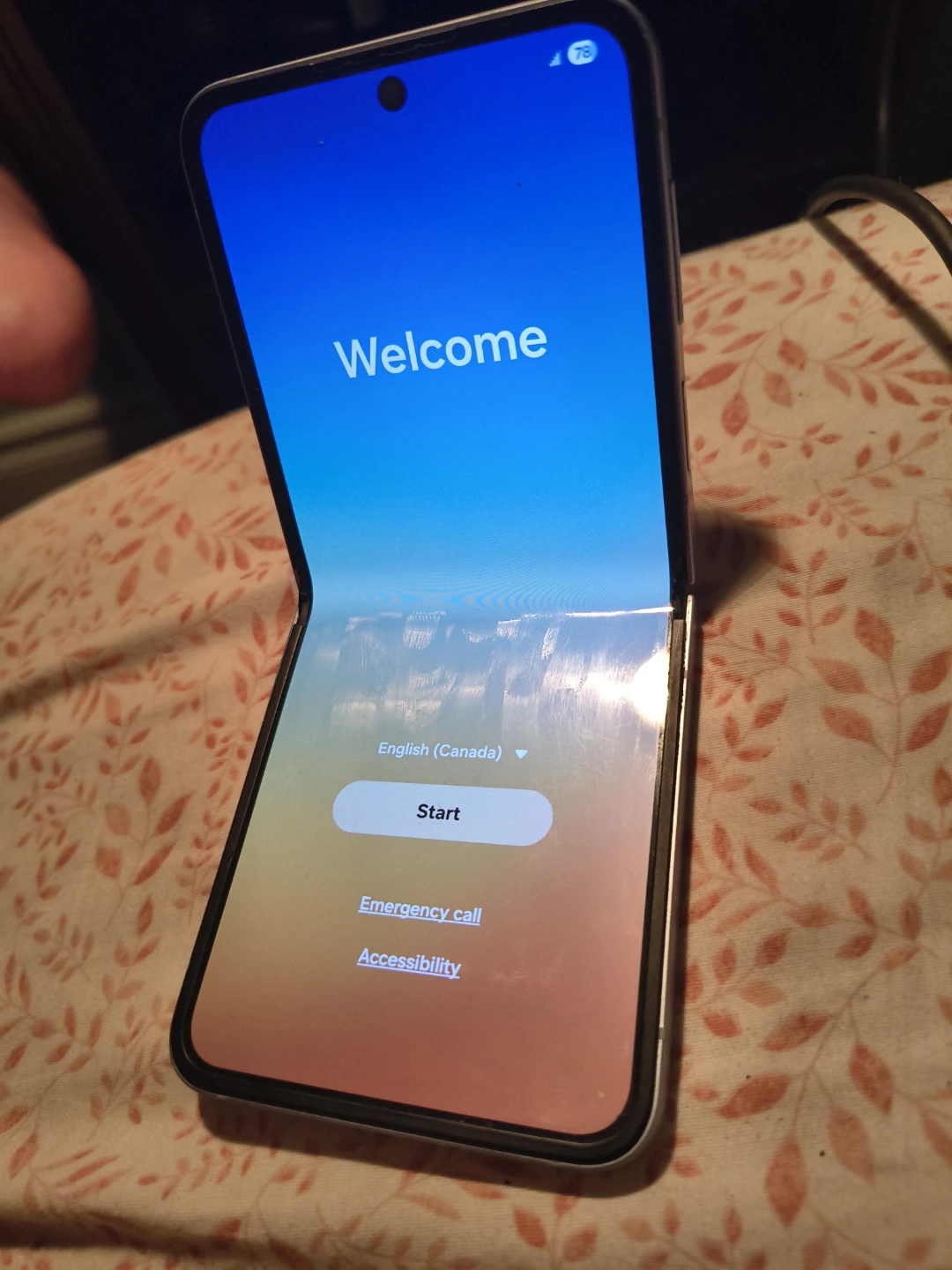 Samsung Galaxy flip 6 unlocked - photo 2