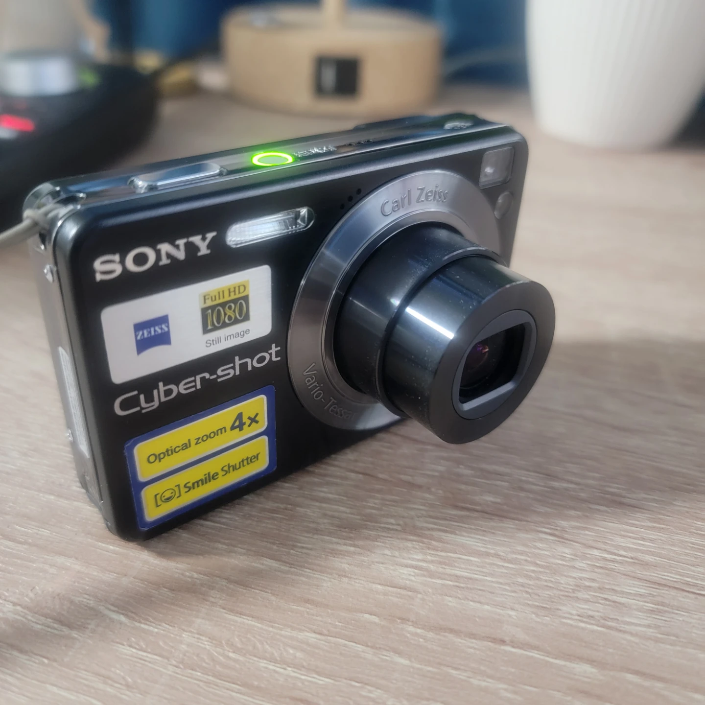 Sony Cyber-shot DSC-W110 7.2 MP Digital Camera - photo 3
