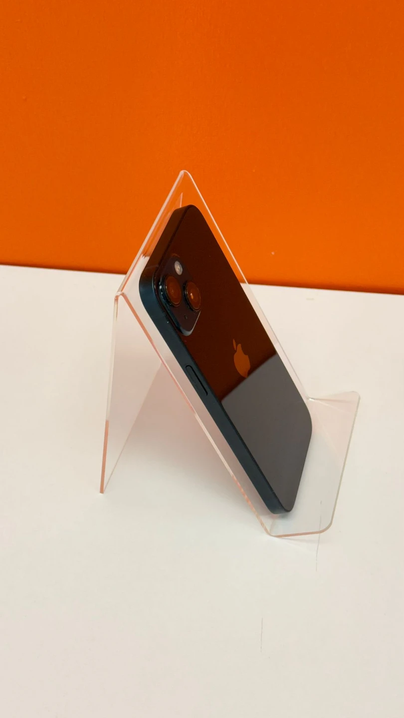 iPhone 13 128GB – Good Condition – Unlocked - photo 2