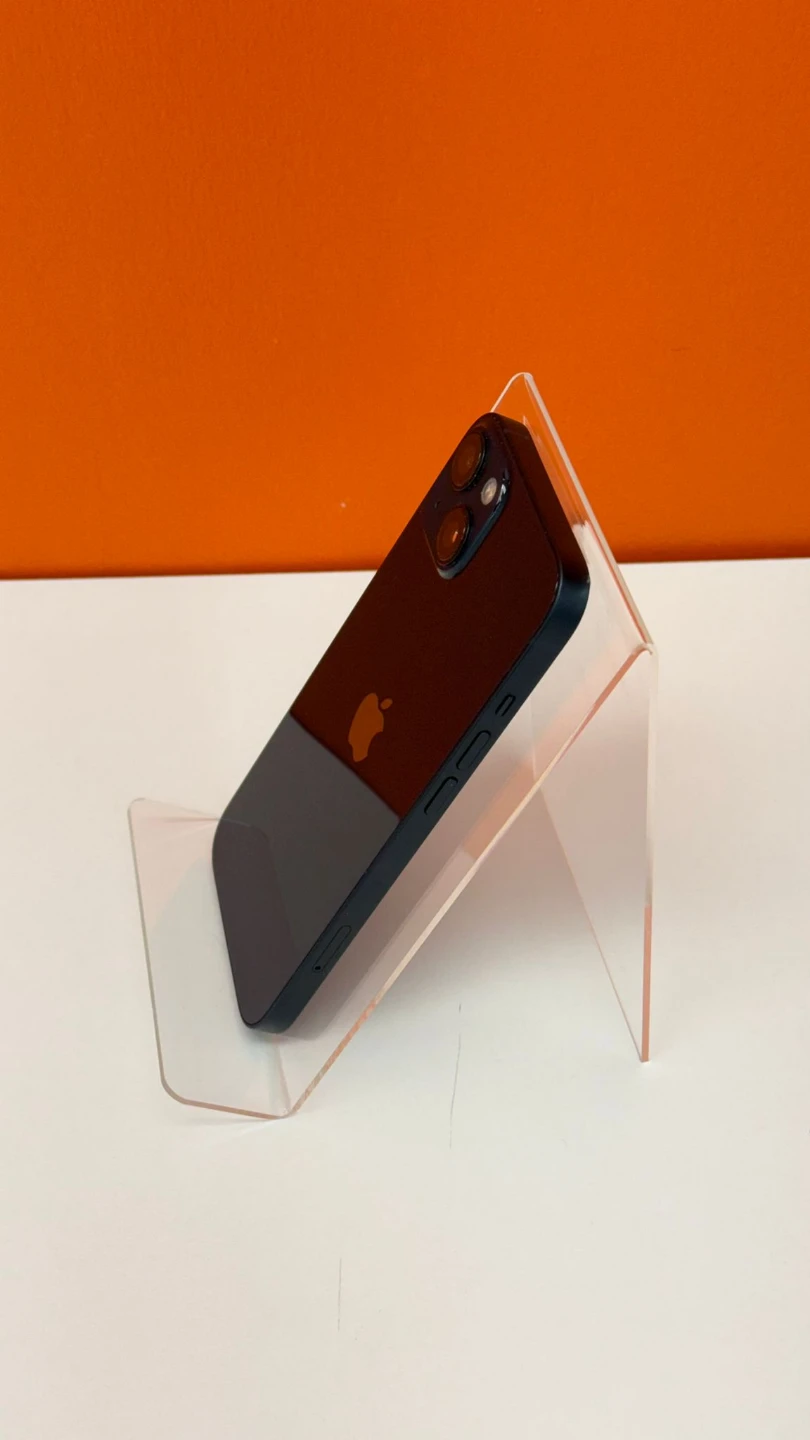 iPhone 13 128GB – Good Condition – Unlocked - photo 3