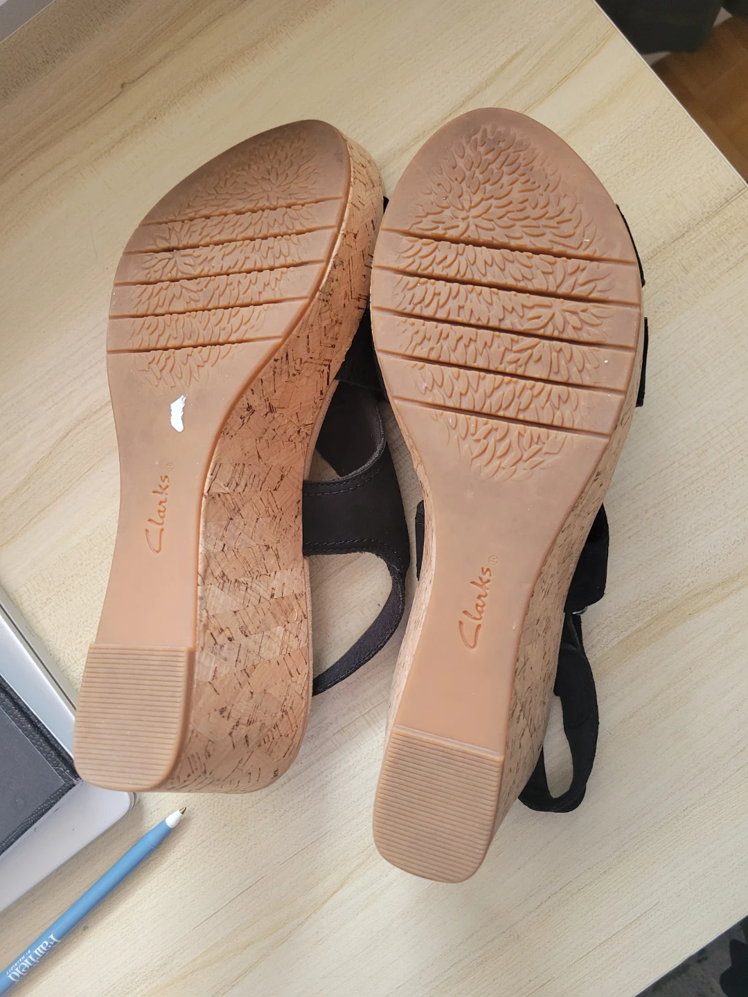 Clarks Black Wedge Sandals Size 11 women's - photo 2