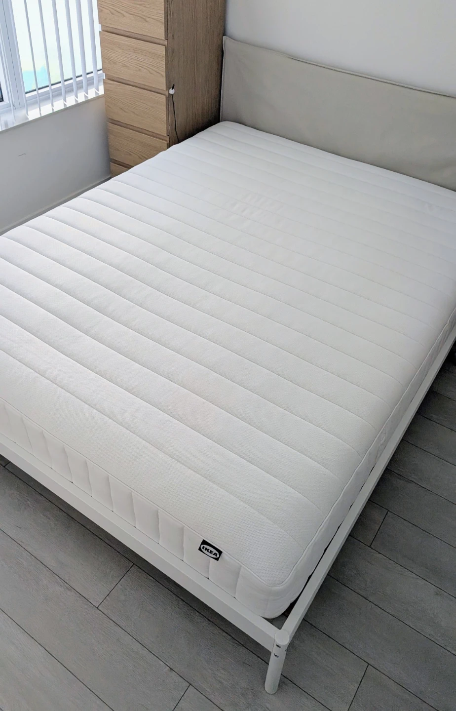 IKEA VALEVÅG Queen Hybrid Mattress - Medium Firm