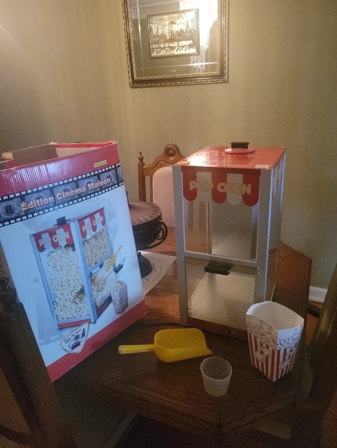 Retro Popcorn Machine with Popcorn Boxes and Scoop