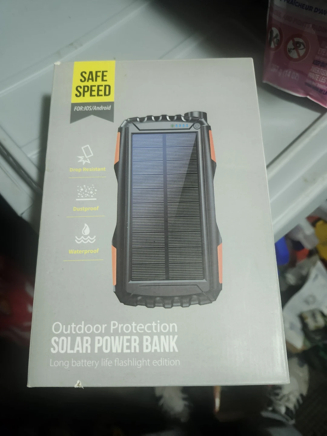 Outdoor Solar Power Bank with Long Battery Life Flashlight