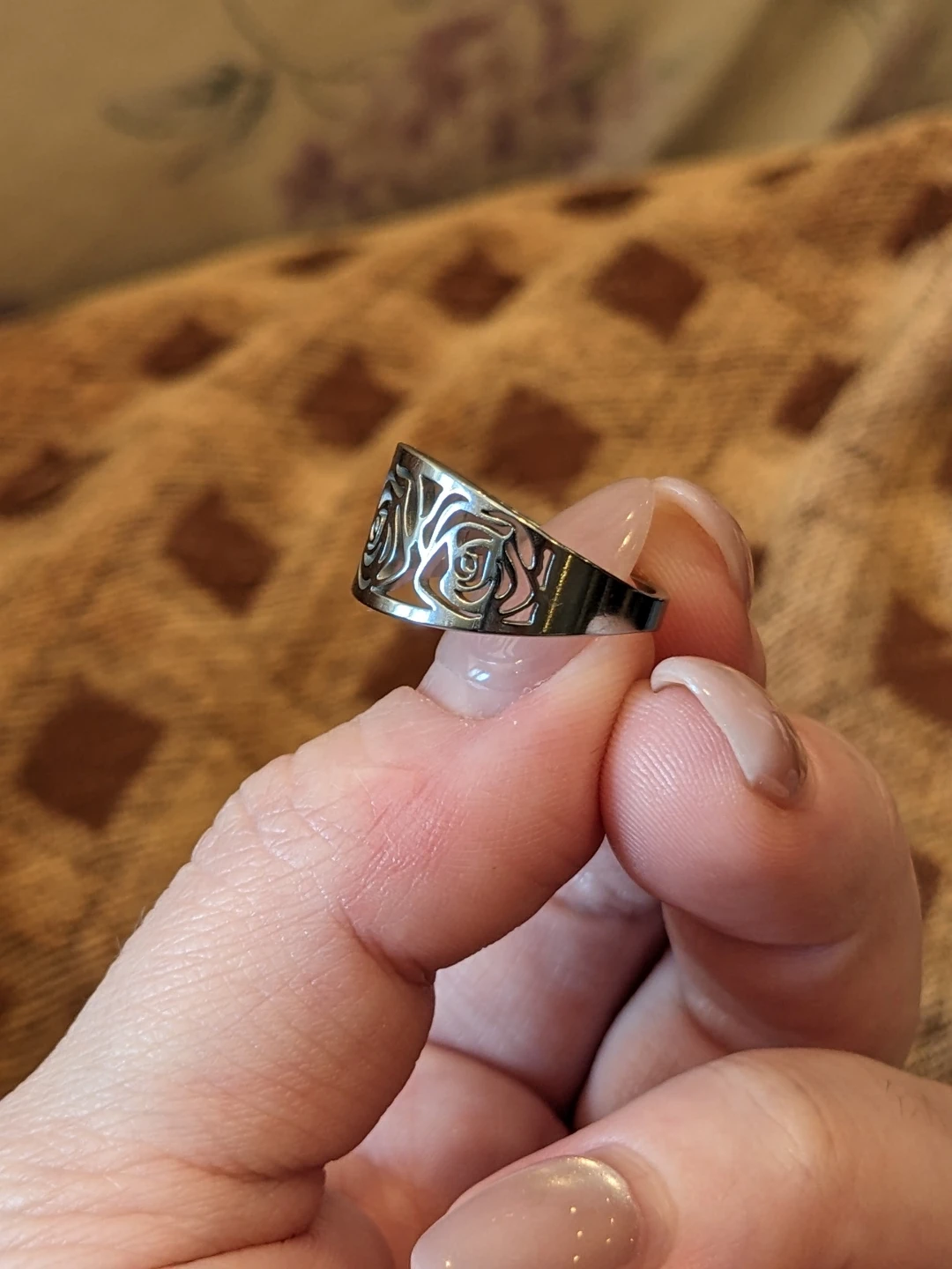 Size 6.5 Rose Cut-Out Band Ring - photo 2