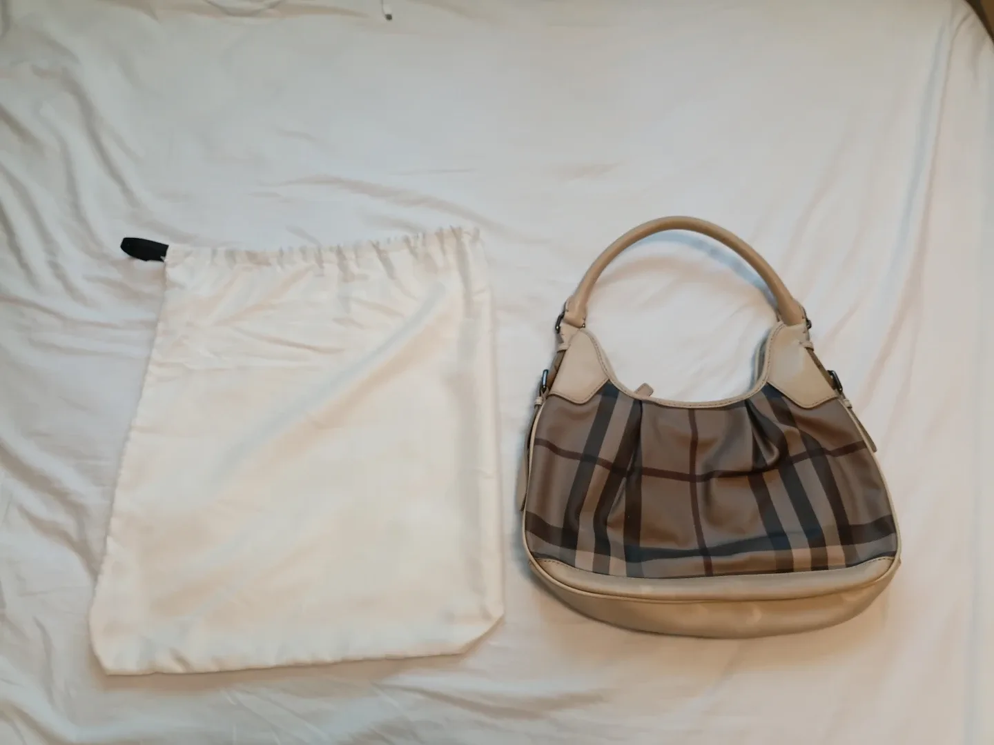 Burberry Shoulder Bag - photo 3
