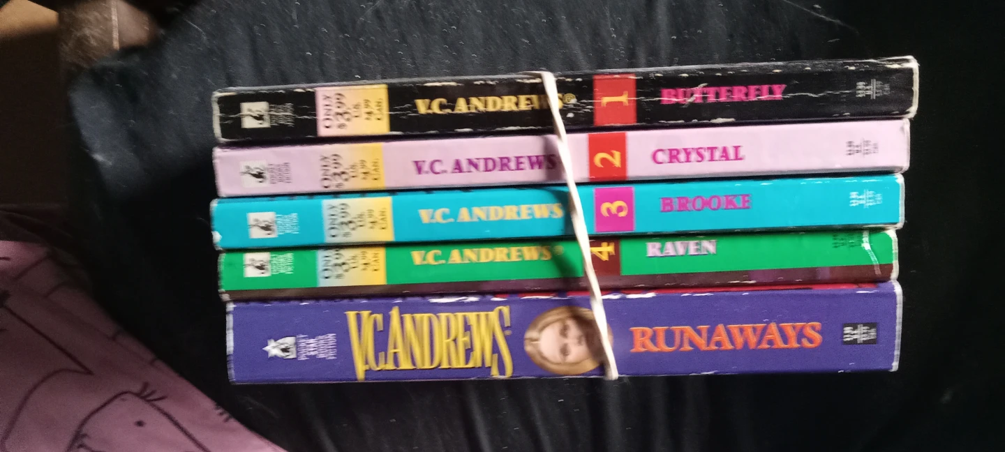 V.C. Andrews Series - photo 4