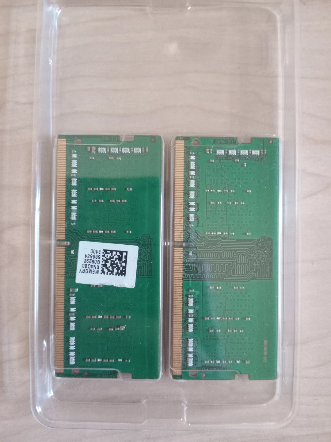 2x SK hynix 4GB PC4 RAM - photo 2