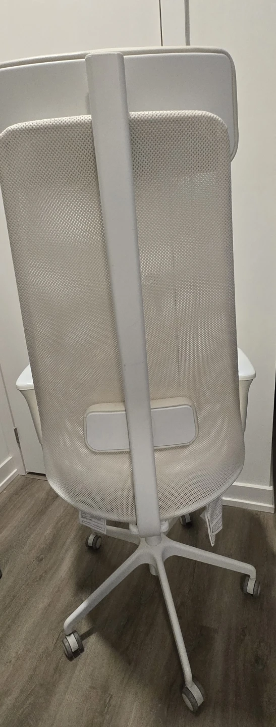 IKEA white chair [Moving out sale 🚚] - photo 2
