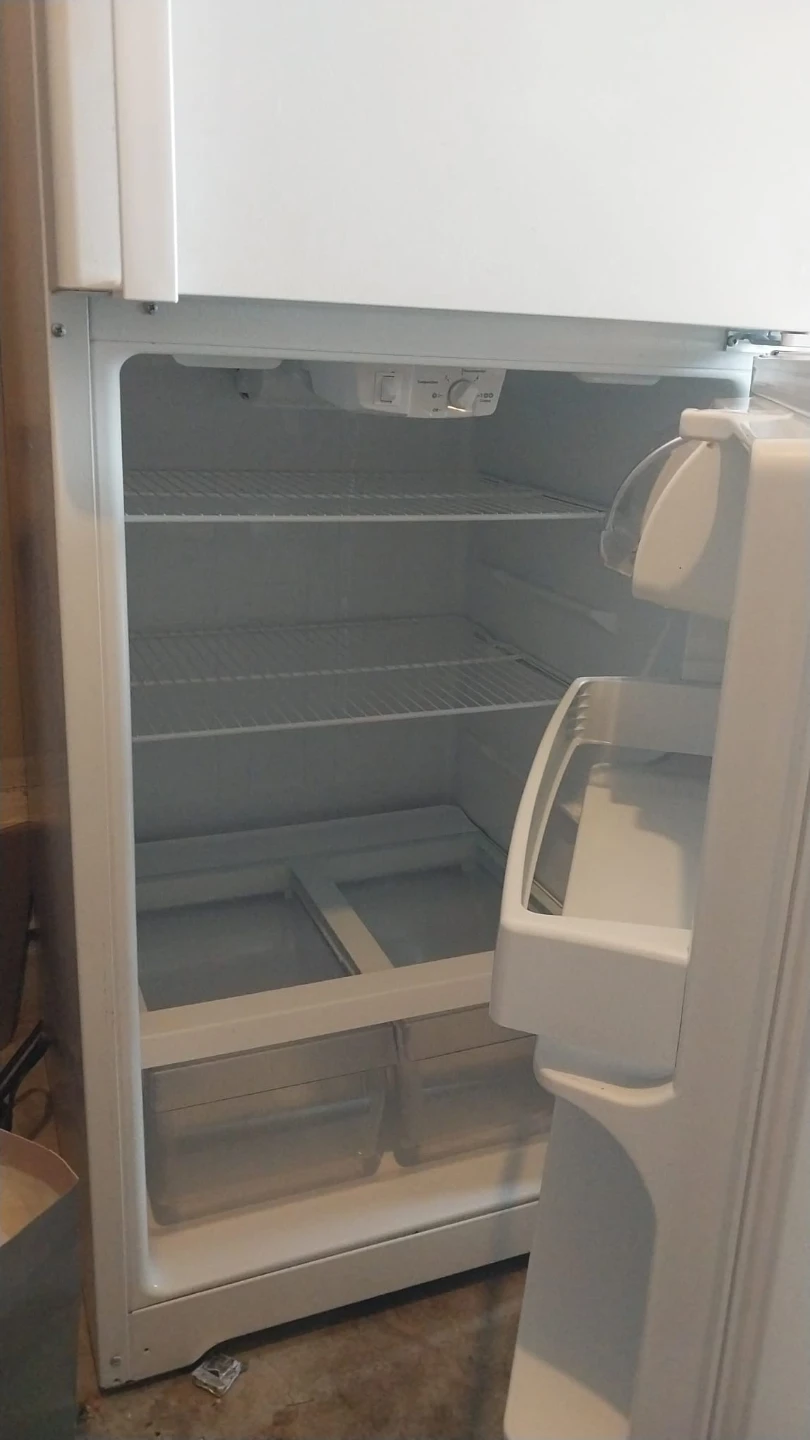 GE White Refrigerator GTE16DTNRWW 15.6 cu ft - photo 2