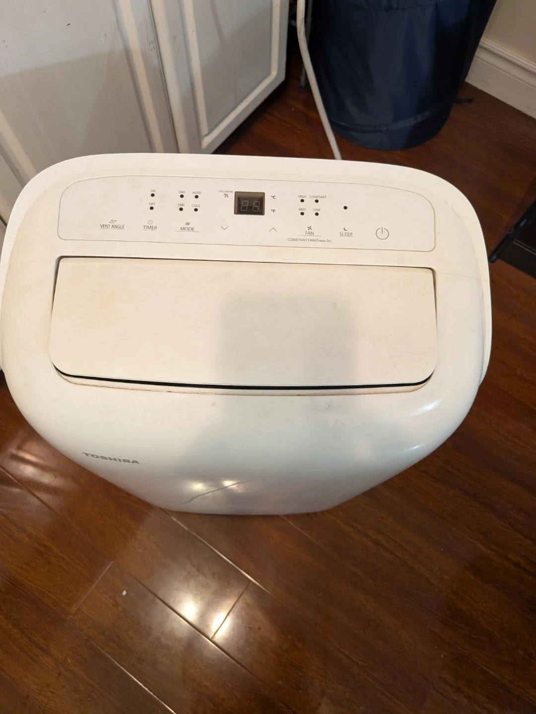 Toshiba Portable Air Conditioner - photo 4