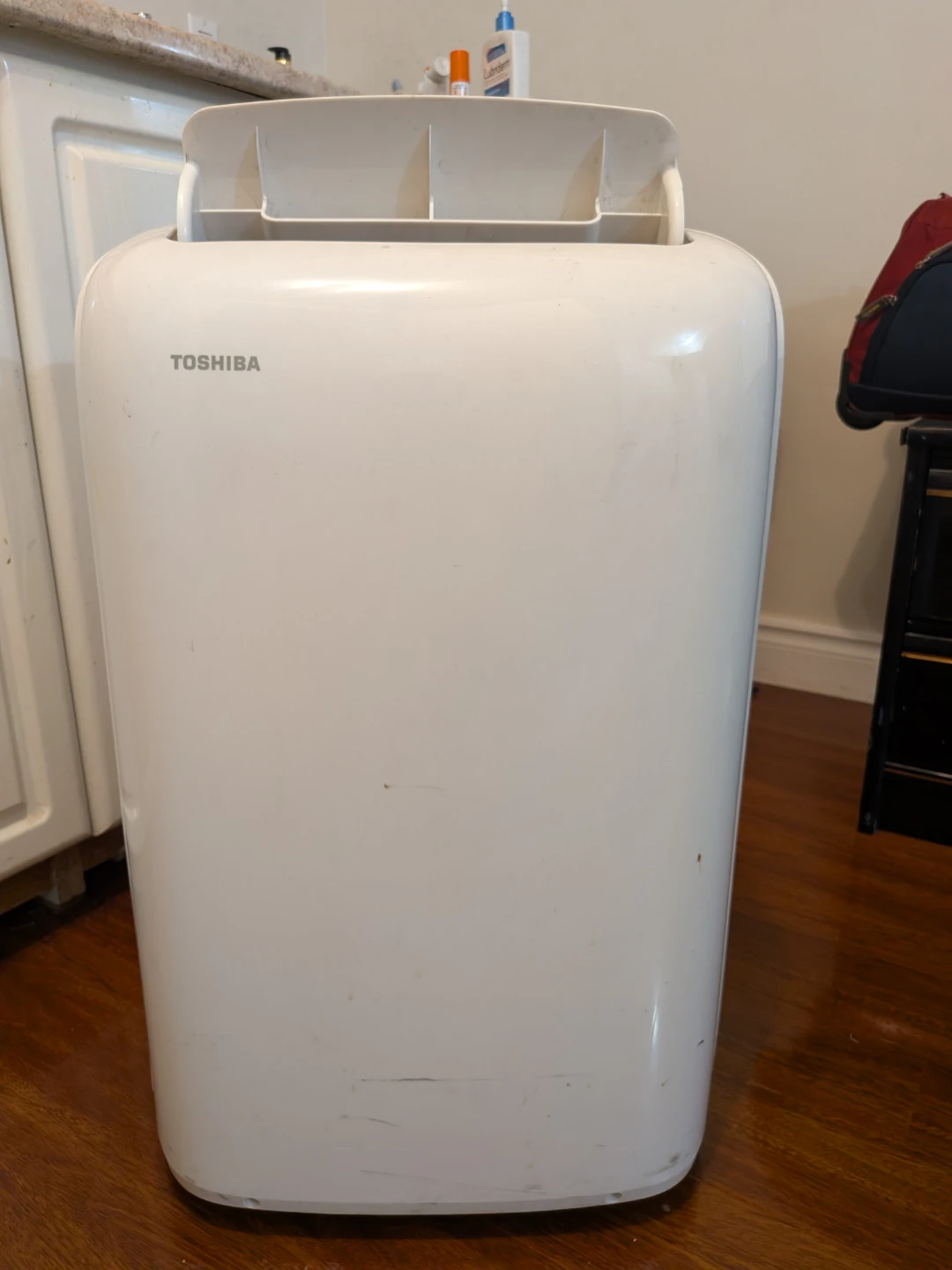 Toshiba Portable Air Conditioner - photo 5