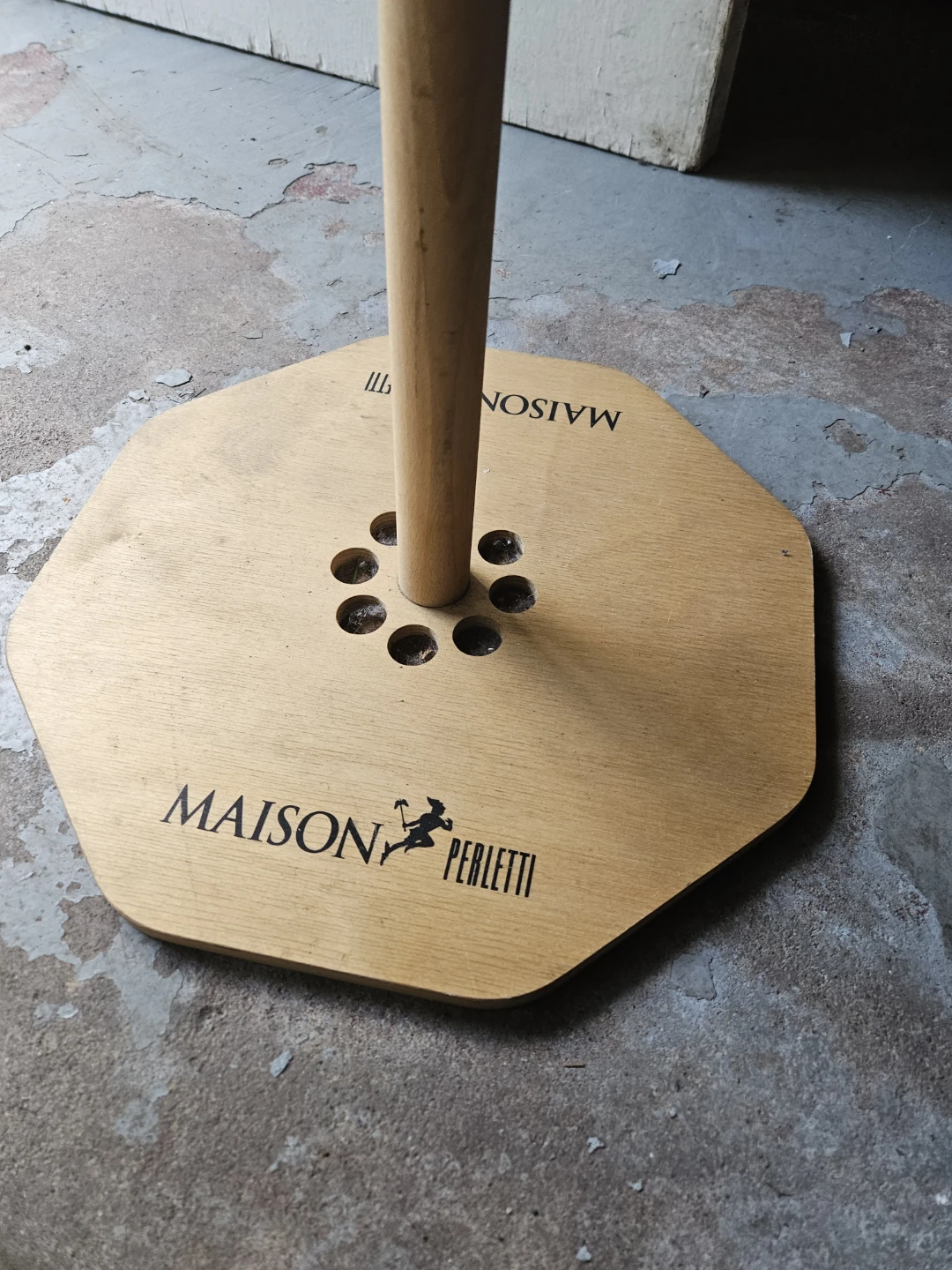 Maison Perletti Wood Display Stand - photo 3