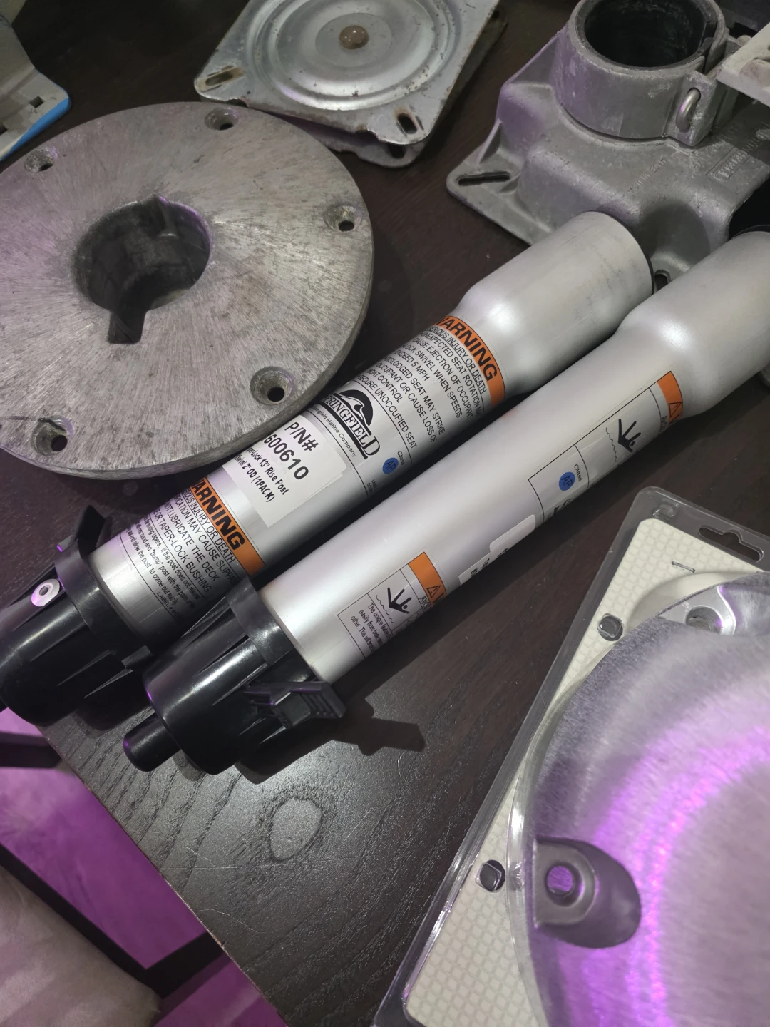 Boat seat parts and small motor kicker hardware - photo 3
