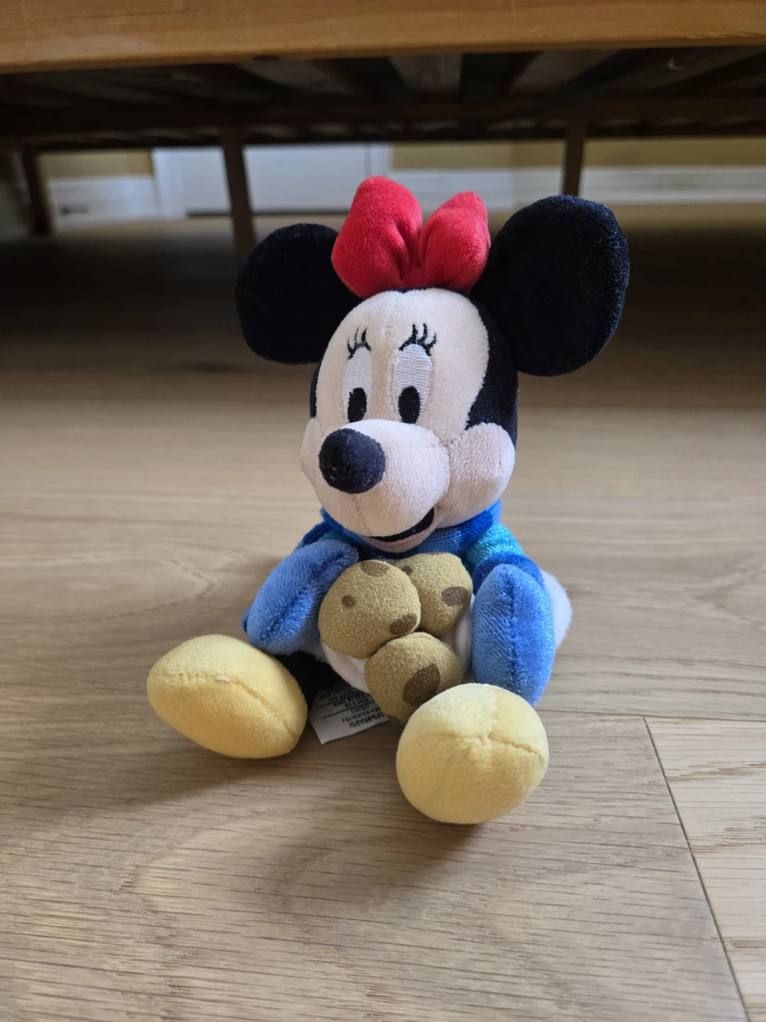 Vintage 2000s Disney Minnie Mouse Winter Plush Toy Doll