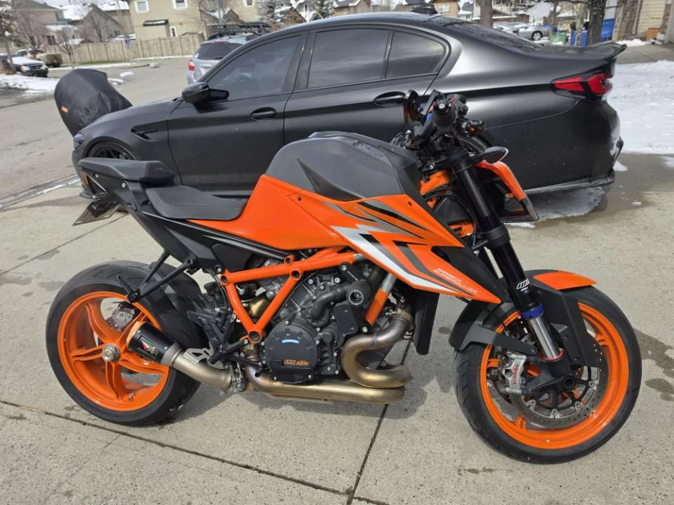 2023 KTM 1290 Super Duke R EVO - photo 3