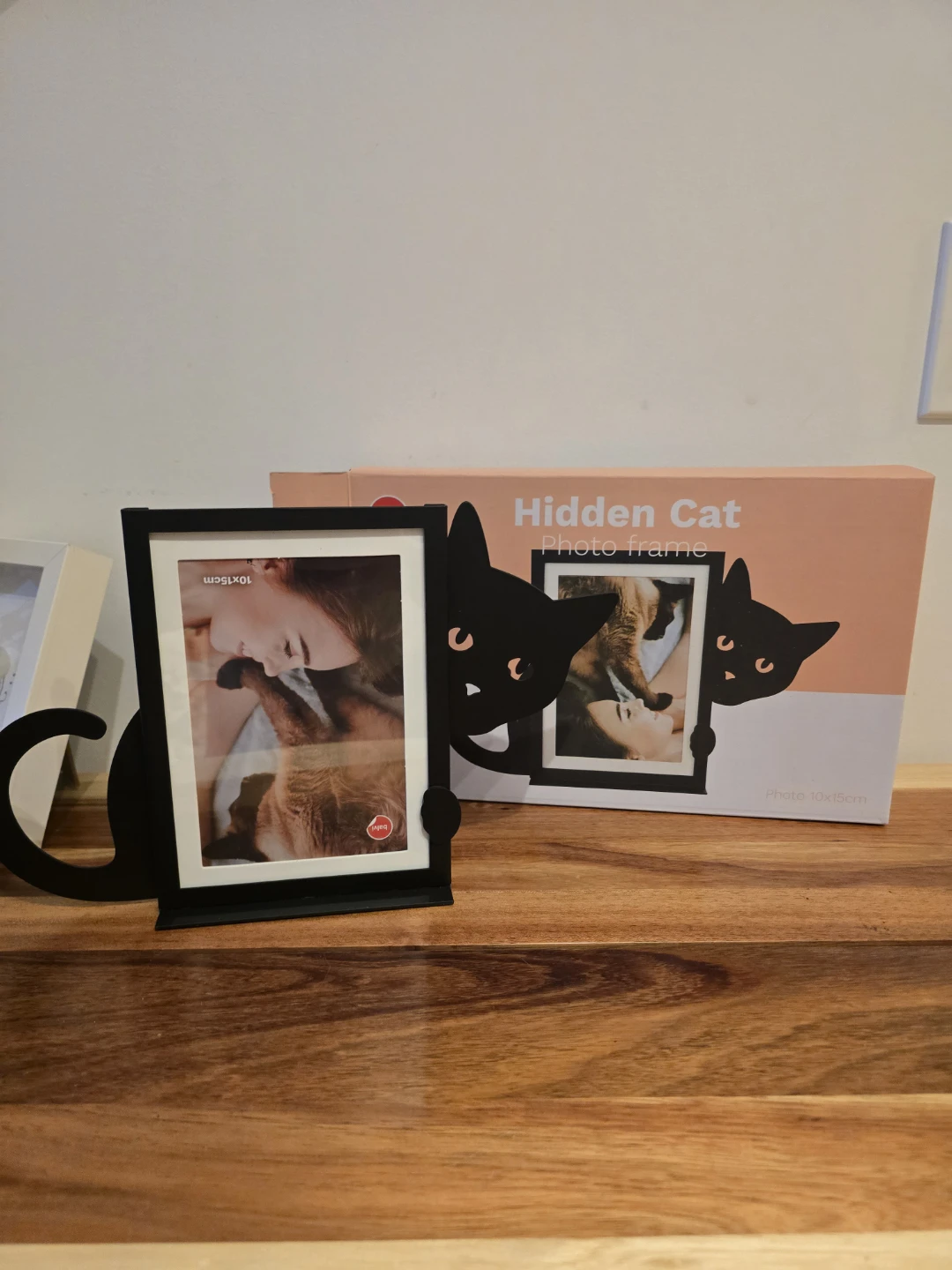 Super cute Hidden Cat Photo Frame - Black