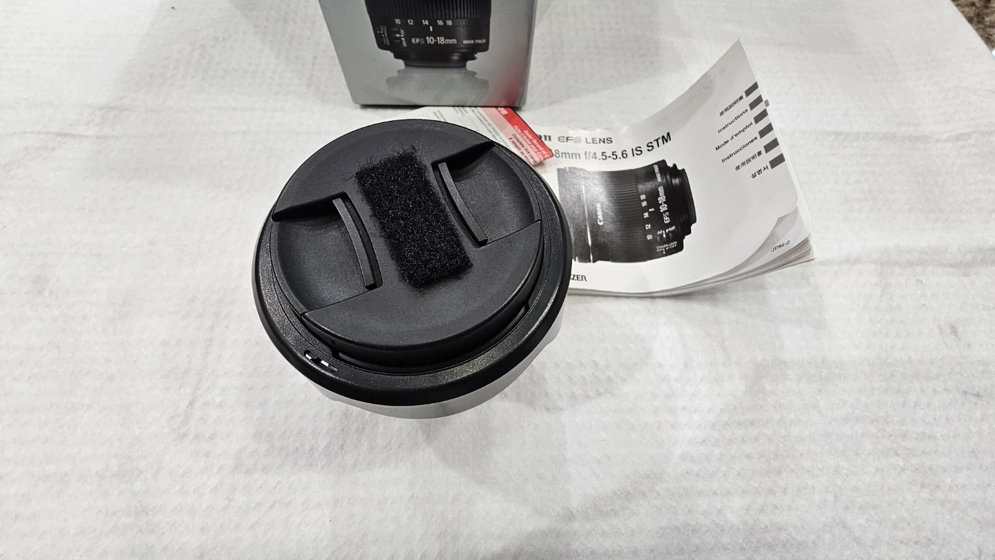 Canon EFS 10-18mm f/4.5-5.6 IS STM Lens - photo 2