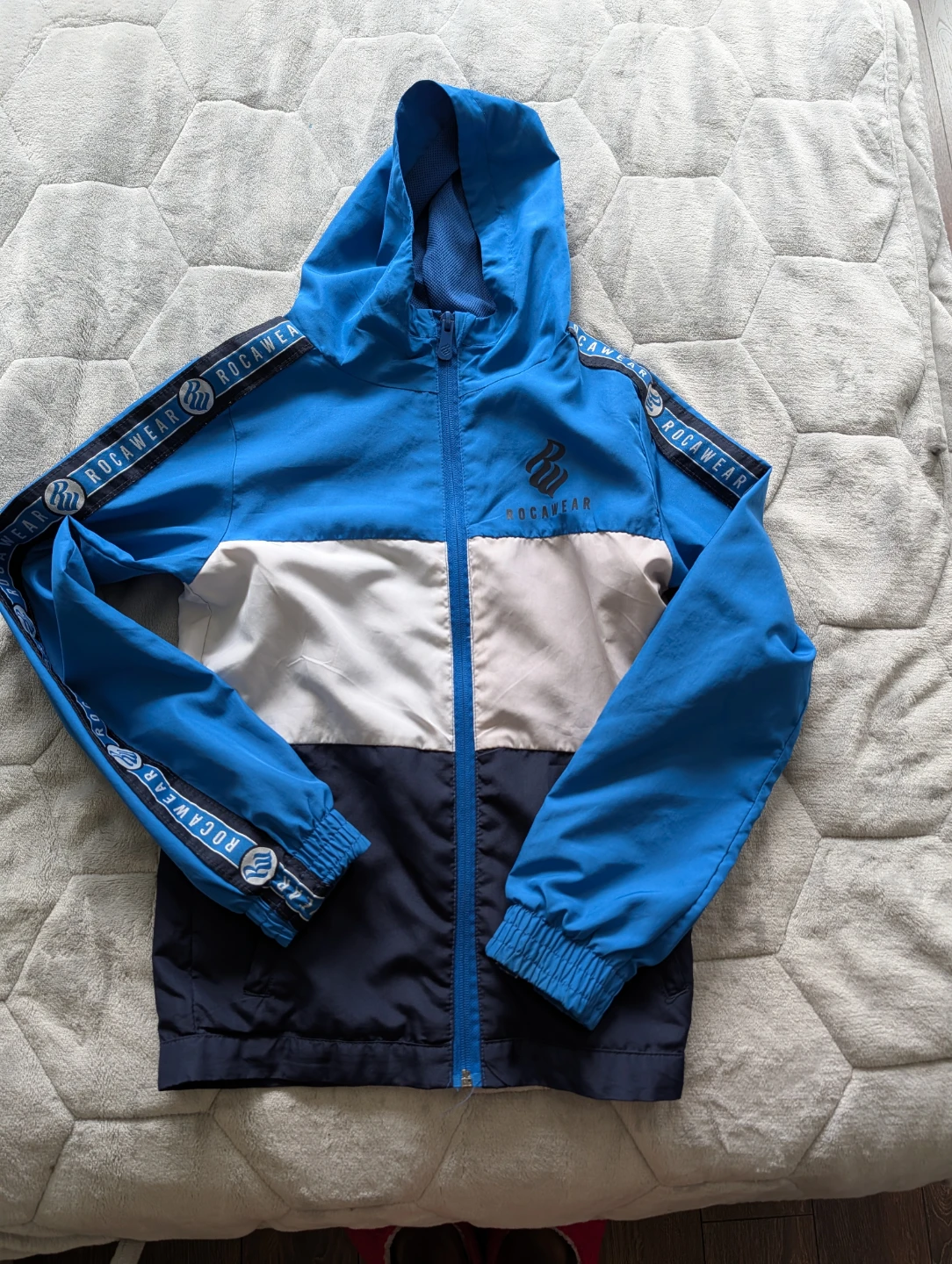 Rocawear Boys Colour Block Hooded Jacket Size XS/TP/XC (5/6)