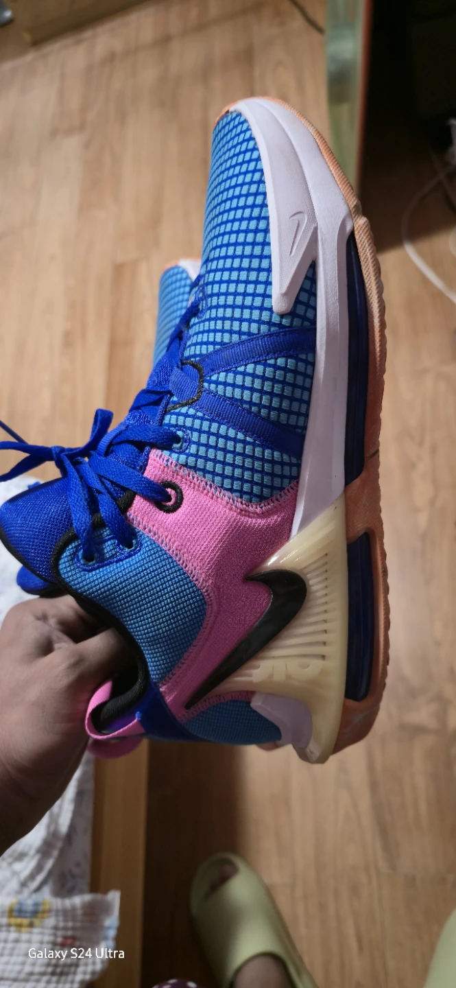 Nike Basketball Shoes