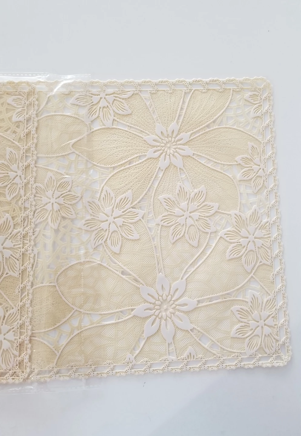 Decorative Lace Placemat Set - photo 3