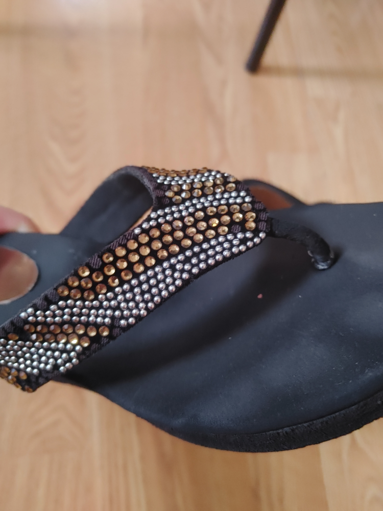Black Wedge Flip Flops with Rhinestones size 9 - photo 4