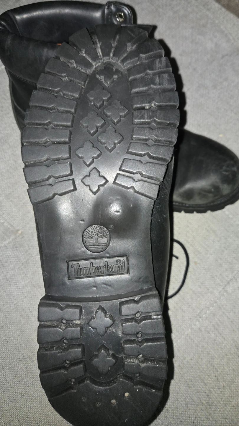 Size 11 Timberland Black Leather Lace-Up Boots - photo 2