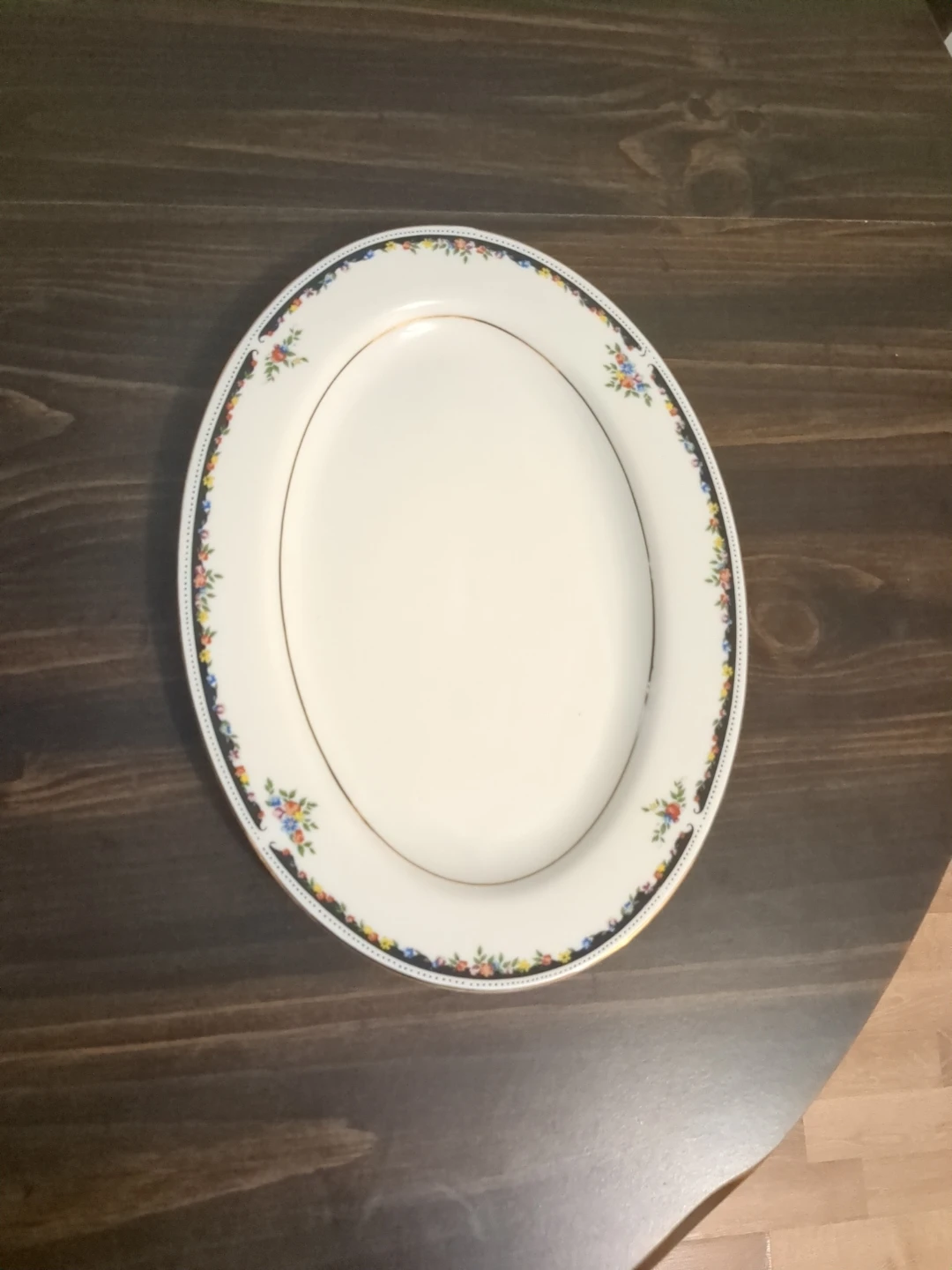Vintage Serving Platter- Gallery Collection Troy by Inhesion