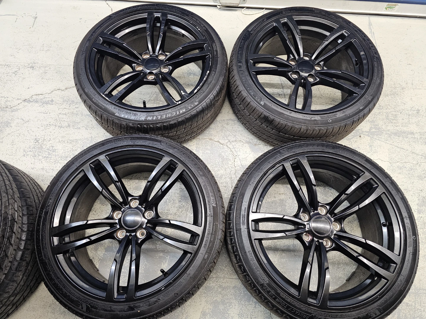245/40 R19 ALL SEASON TIRES ON ALLOY RIMS
