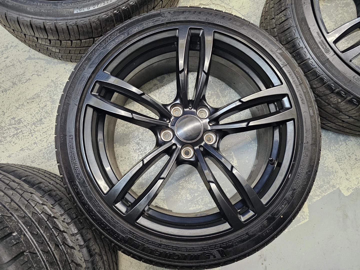 245/40 R19 ALL SEASON TIRES ON ALLOY RIMS - photo 3